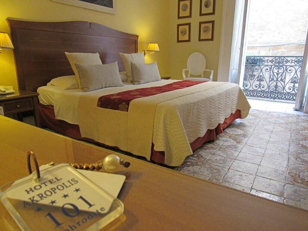 Hotel Akropolis - Museum Hotel Таранто Экстерьер фото